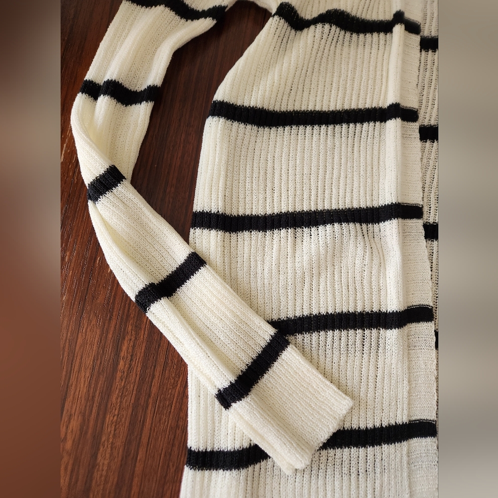 Doe and Rae Striped Black and Cream Women's Duster Cardigan, Small, NWOT - Picture 6 of 12